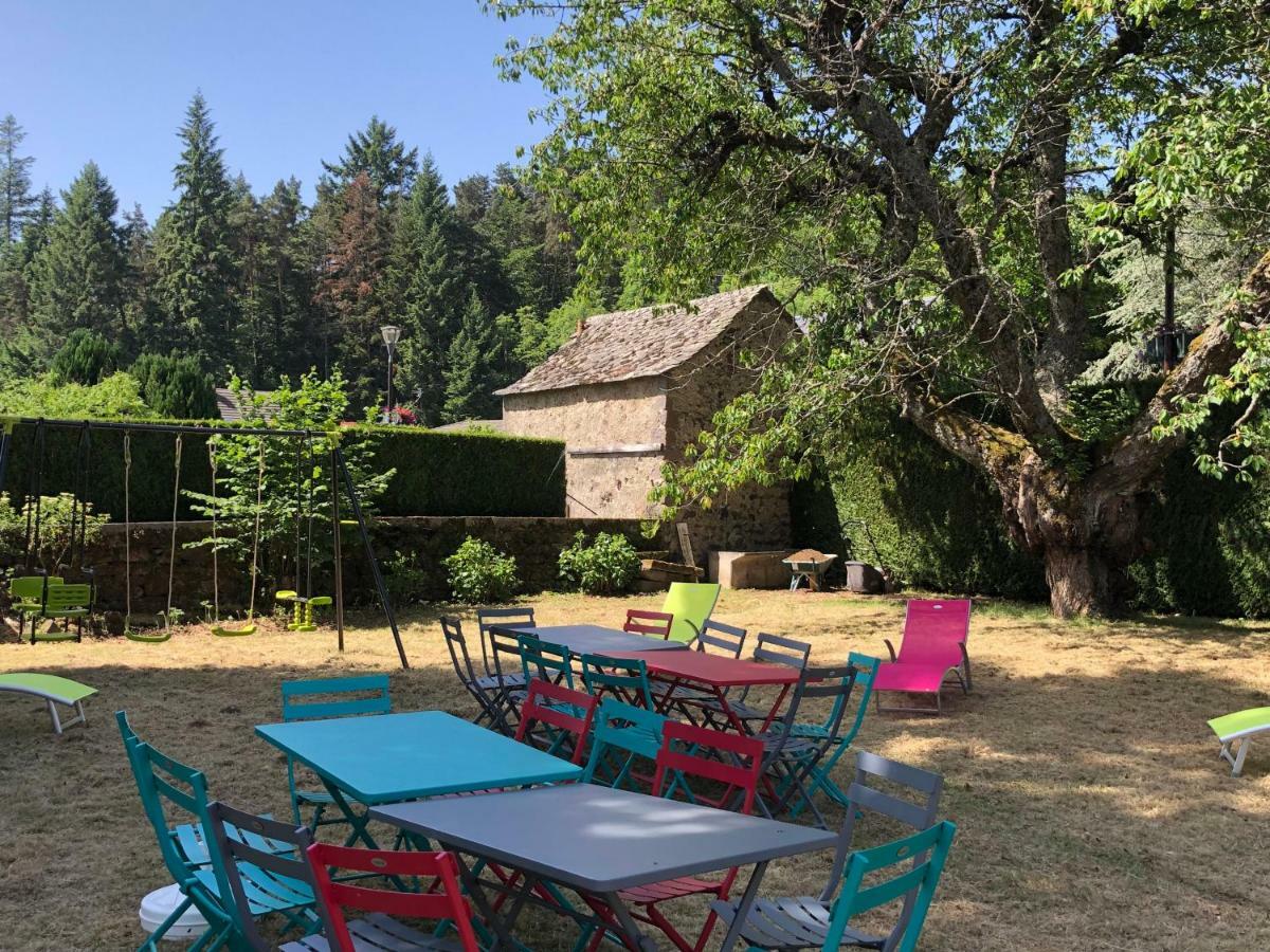 Les Gites Du Paradis Murol Luaran gambar